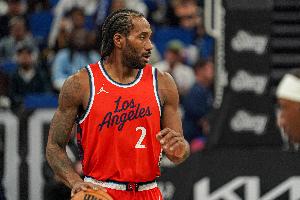A·史密斯吐槽小卡：他应该在南加大和UCLA开堂课 教别人如何请假